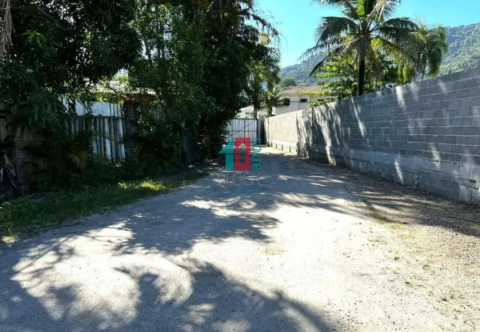 Vargem Pequena | Galpão