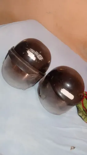 Capacete a venda