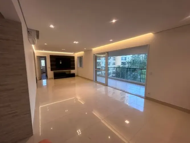 LINDO E AMPLO APARTAMENTO LOCAÇÃO