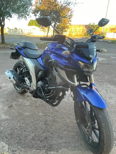 FZ25 - FAZER 250