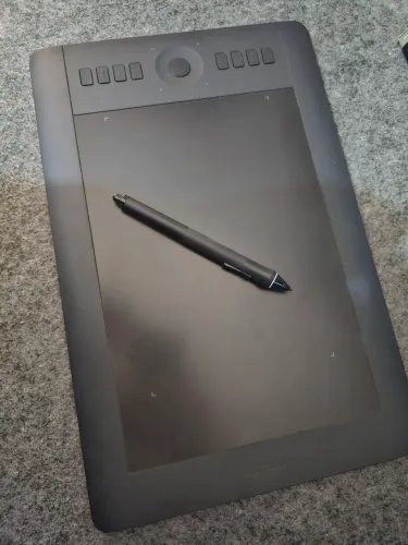 Mesa digitalizadora Wacon Intuos Pro M wireless 