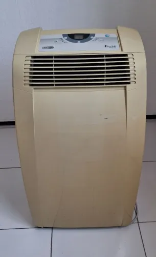 Ar-condicionado portátil 12.000 BTUs Pinguino DeLongui