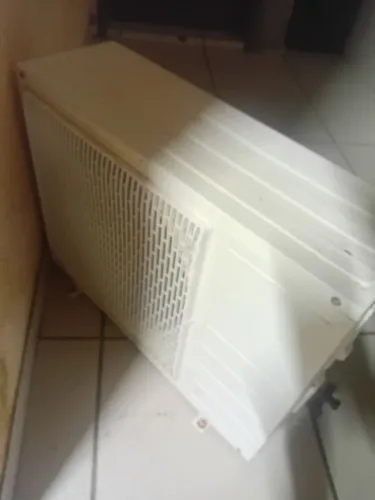 Vendo ar 12 mil btus semi novo gela de tora