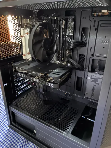 PC Gamer i5-12400F + RTX 4060 8GB | 32GB RAM | SSD 720GB | Roda Tudo!