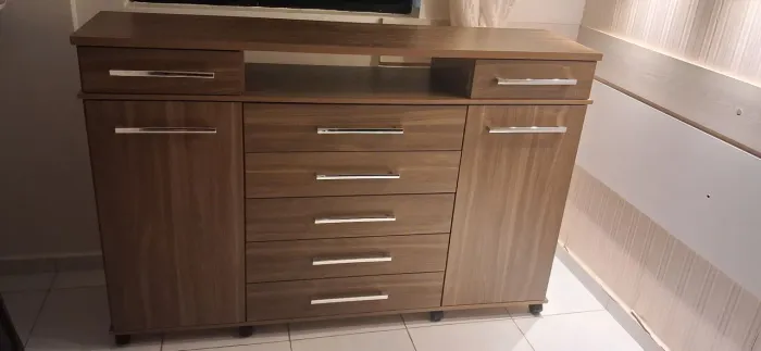 CÔMODA 7 GAVETAS E 2 PORTAS