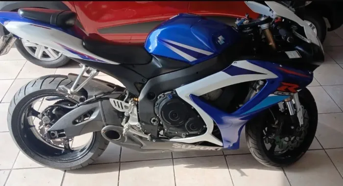 Suzuki GSX-R - Srad 750
