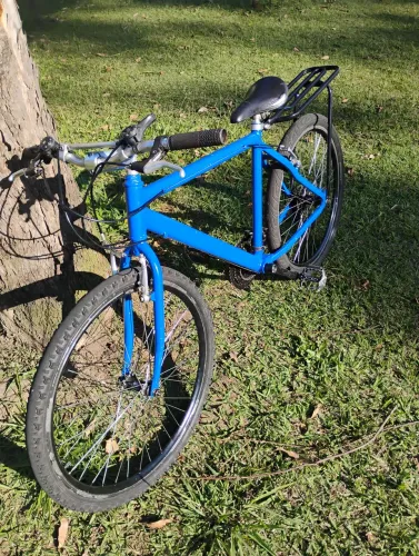 Bicicleta aro 26 de alumínio