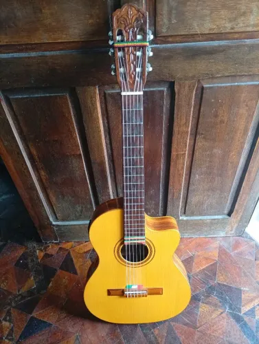 Violão Nylon Di Giorgio estudante n°18 2006