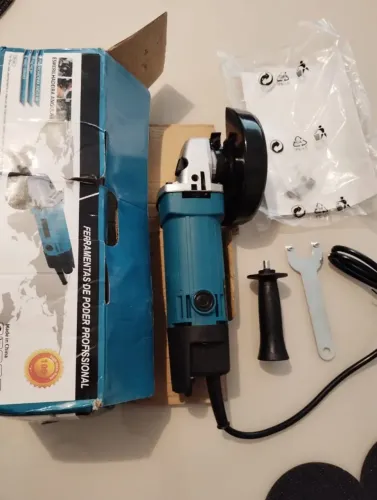 Esmerilhadeira 220V nova na caixa