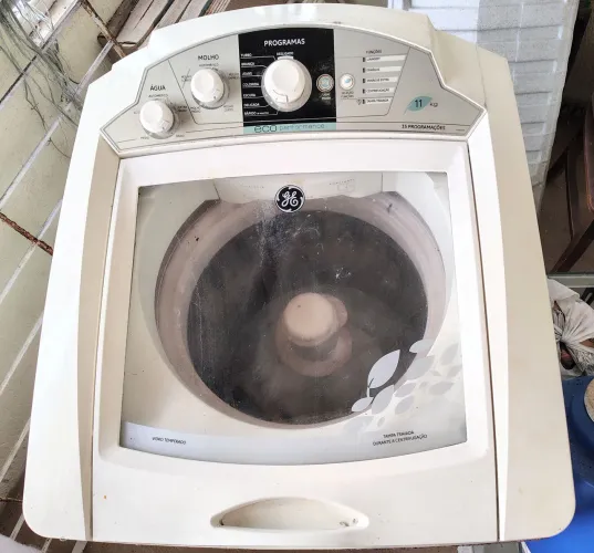 Máquina de lavar roupa usada (VENDA PARA RETIRADA DE PEÇAS)