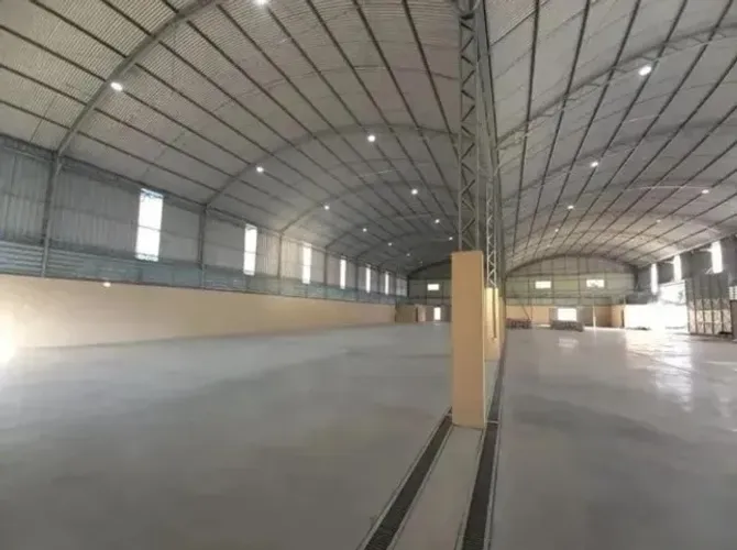 Galpão/Armazém 1.500m² c/ Patio e Docas no Tarumã Manaus