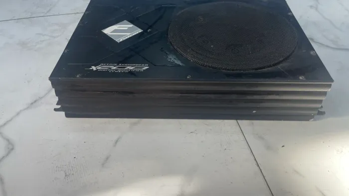 Caixa Falcon Alumínio X200 Amplificada 8 Polegadas 200w Rms