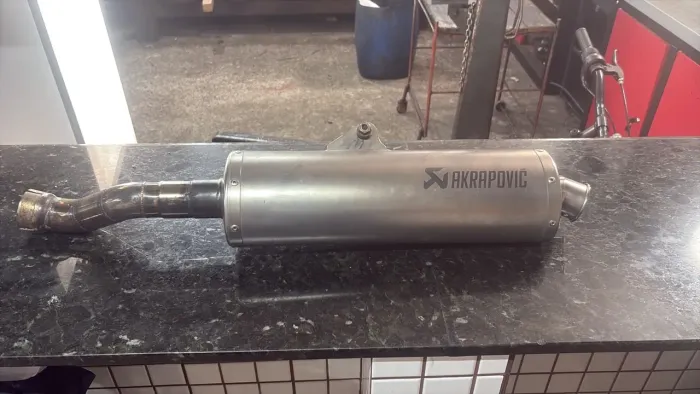 Ponteira escape akrapovic f800 Tenere 660