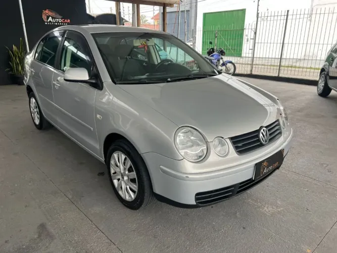 Volkswagen Polo Sedan 1.6 MI Total Flex 8V 4P 2006