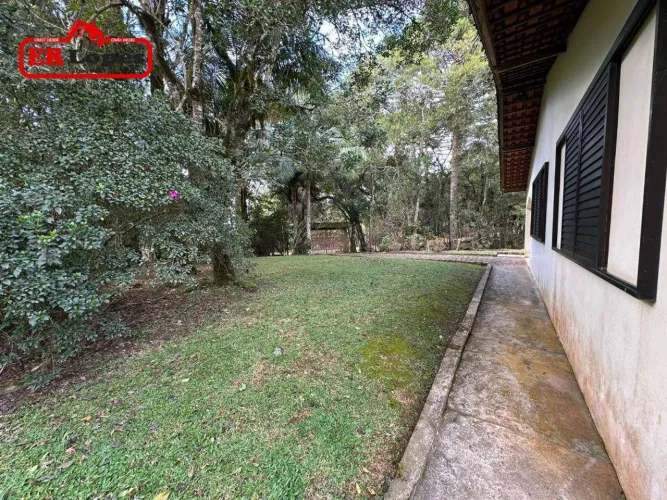 Chácara com 4 dormitórios à venda, 68000 m² por R$ 2.990.000,00 - Campina Grande do Sul -