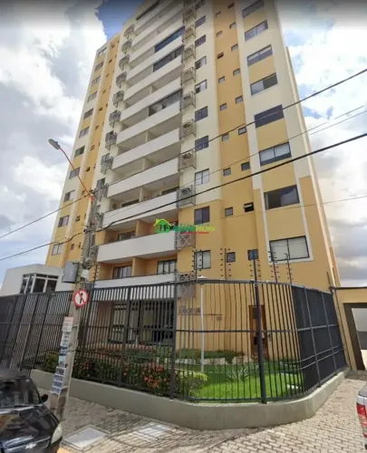 Apartamento para Alugar com 3 Quartos e 2 Vagas de Garagem no Frei Serafim
