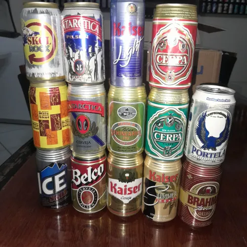 Latas de 14 cervejas antigas brasileiras