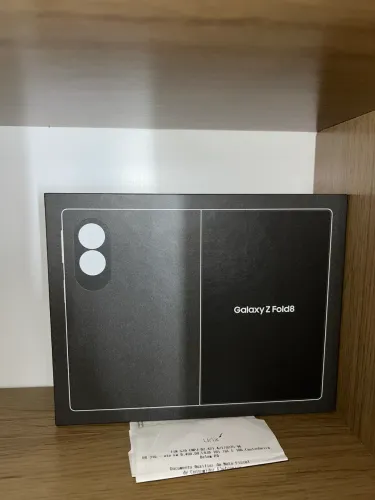 vendo Z FOLD8 de 512GB, novo , cor roxa ,garantia de 1 ano nota fiscal