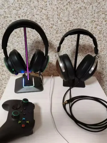 Suporte RGB para Headset | com Hub USB