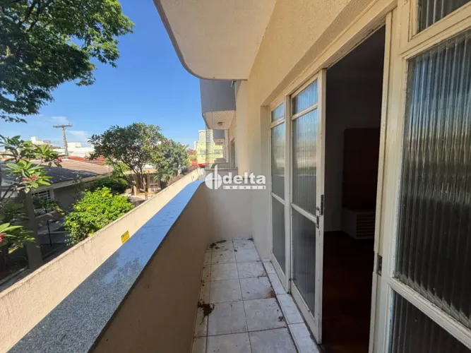 Apartamento com 3 quartos sendo 1 suíte disponível para venda no bairro Nossa Senhora Apar
