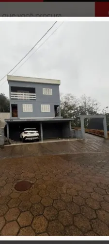 Casa de dois andares