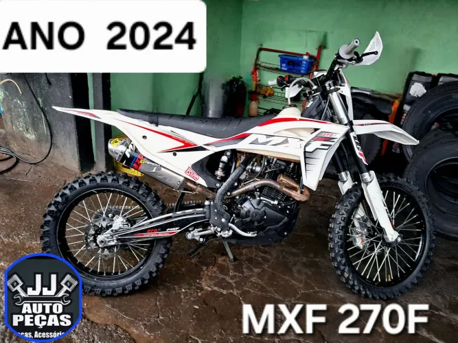 MXF 270F moto com apenas 1500 km