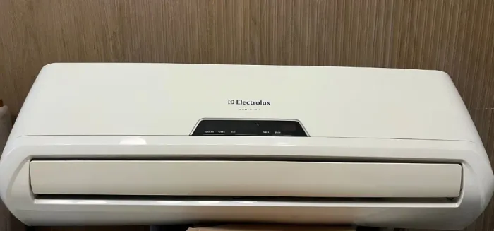 Ar condicionado Electrolux 12.000 BTUS - Em ótimo estado!