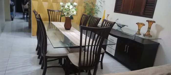 Vendo Sala de Jantar Completa