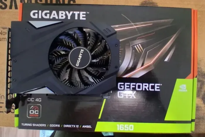 Placa de vídeo Gigabyte GTX 1650 D6 OC 4GB - Usada, funcionando perfeitamente