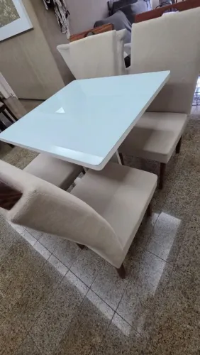 Conjunto de 4 cadeiras
