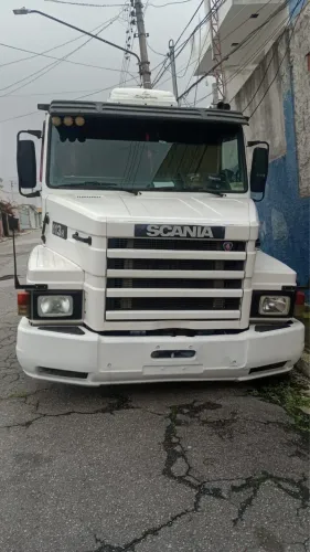 Scania 113 com bug porta container 20 pés 