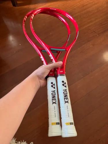 Yonex Vcore Lacrada  2026