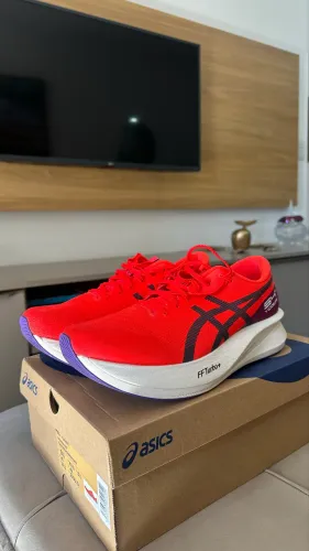 Tênis Asics s4+ yogiri