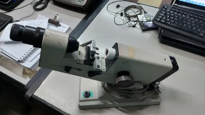 Lensômetro Leitura Externa.