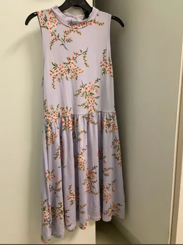 Lote de roupas femininas