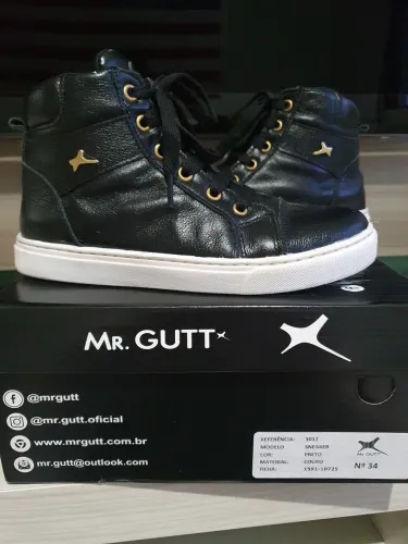 Bota de couro 34/35