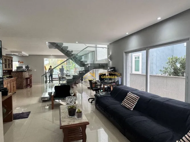 LIINDA CASA PARA VENDER CONDOMINIO ARUA ECO PARK PORTEIRA FECHADA