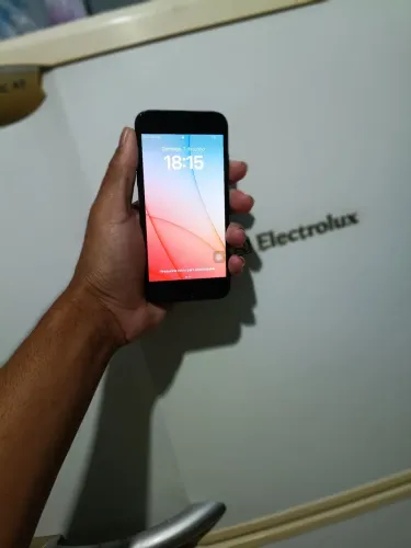 iPhone 8