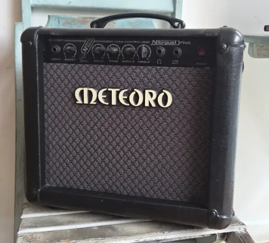Amplificador Meteoro Nitrous Drive