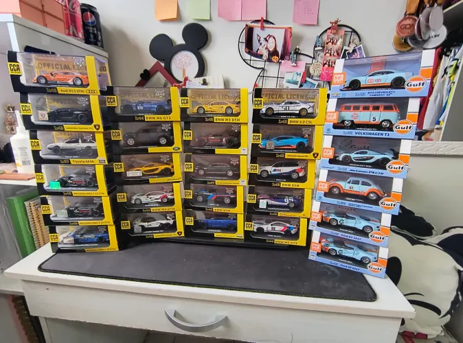 27 miniaturas CCA em caixa de acrílico escala 1/43 novas