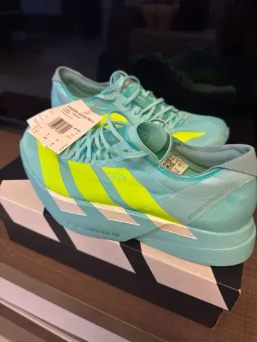 Tênis Adidas Adios pro 4 (TAM 40)