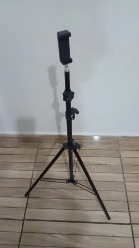 TRIPÉ PARA CELULAR