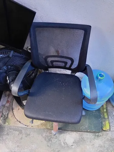 Vendo 3 cadeira pra reforma