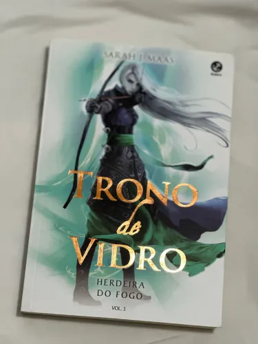 Trono de vidro - Herdeira do fogo