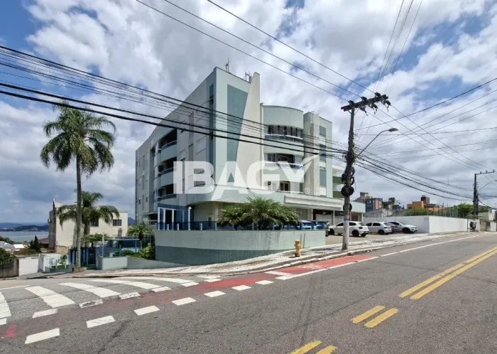 Oportunidade! Loja em Bom Abrigo - Florianópolis