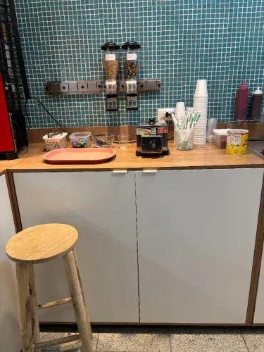 mobiliário para sorveteria, loja de açai ou sobremesa