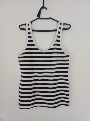 Camisa regata feminina - Tamanho M