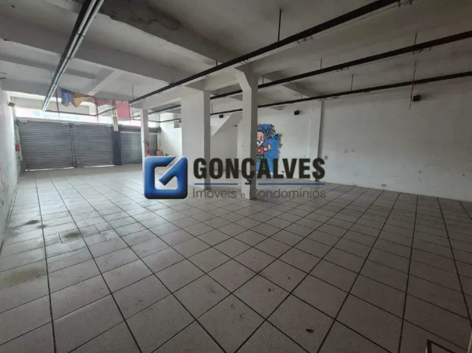 Prédio Comercial de 780m² com Máxima Visibilidade - Oportunidade Única no Centro de Santo