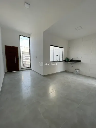 Casa Nova de 2 Quartos e Quintal no Arvoredo, Pinheiral - RJ