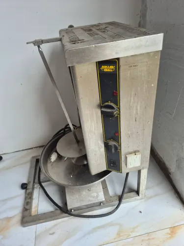 ? VENDO MÁQUINA DE CHURRASCO GREGO / SHAWARMA ?